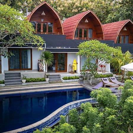 Bagus Ink Surf Camp Hostel Uluwatu Екстериор снимка