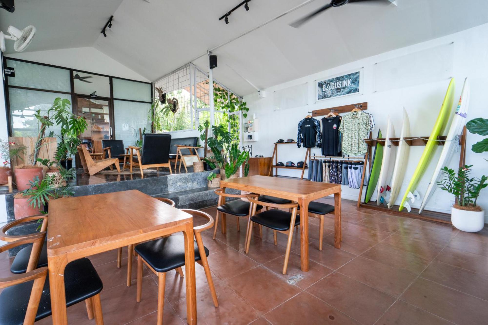 Bagus Ink Surf Camp Hostel Uluwatu Екстериор снимка