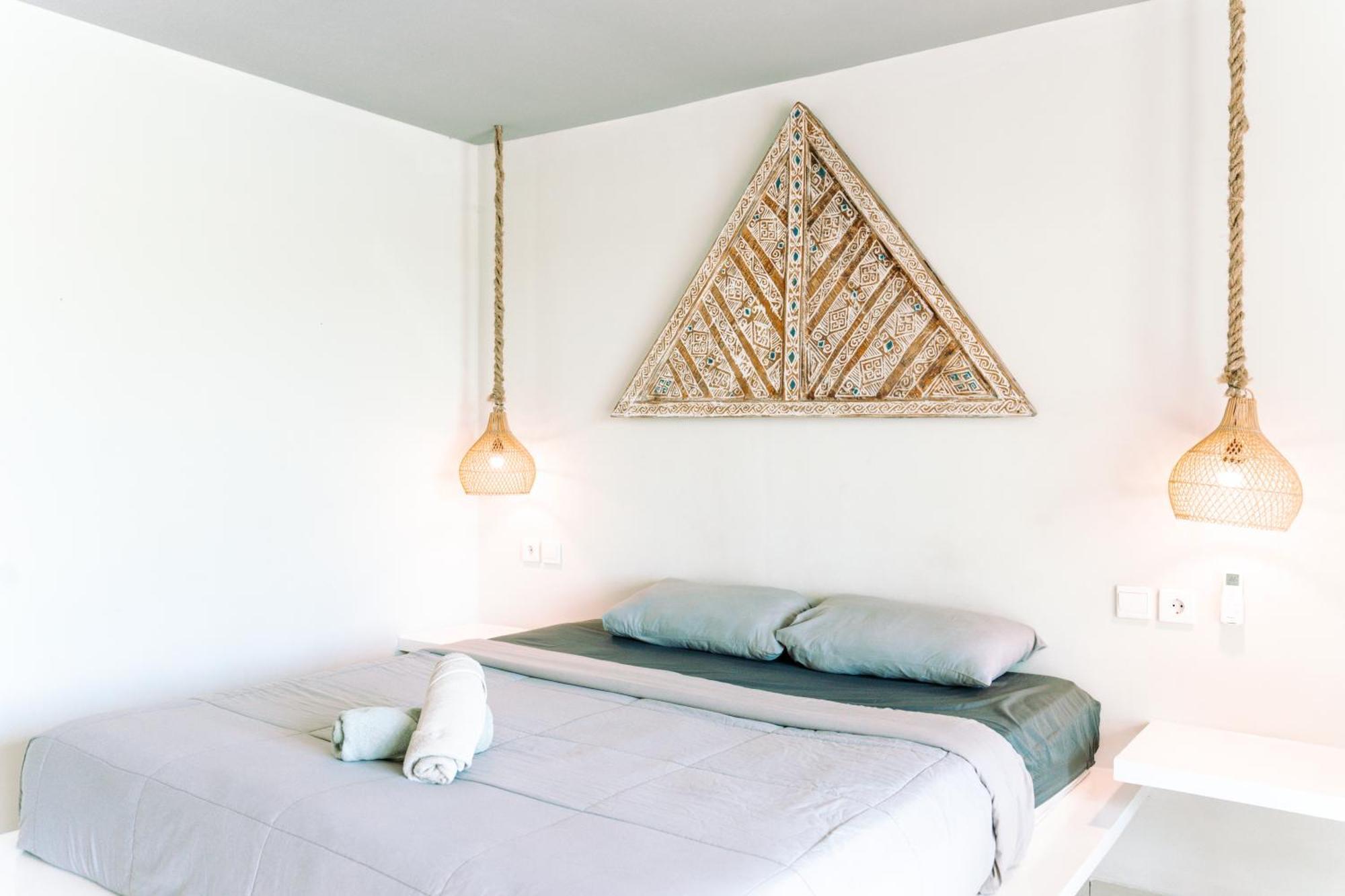 Bagus Ink Surf Camp Hostel Uluwatu Екстериор снимка