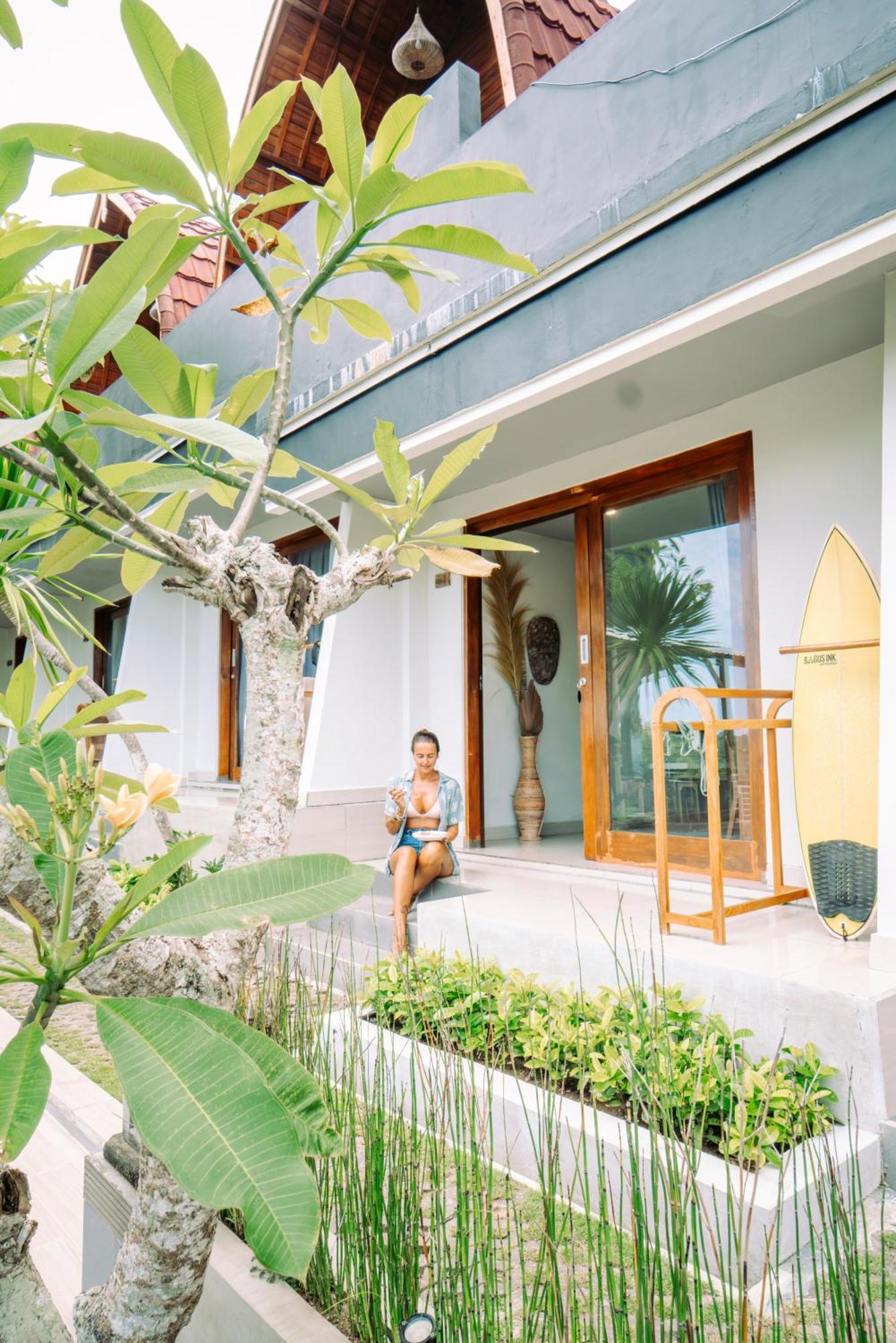 Bagus Ink Surf Camp Hostel Uluwatu Екстериор снимка