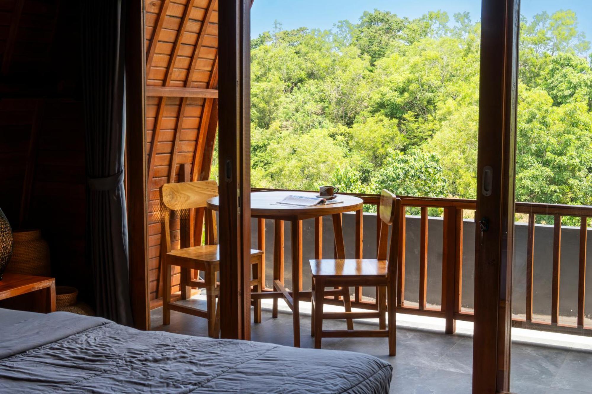 Bagus Ink Surf Camp Hostel Uluwatu Екстериор снимка